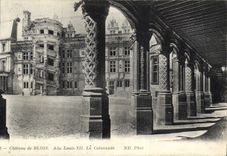 CPA Chateau de Blois Aile Louis XII la Collonade 