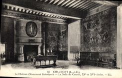 CPA Chaumont Le Chateau Monument Historique La Salle du Conseil XV et XVI siecle 