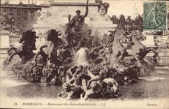 CPA Bordeaux Monument des Girondins detail 