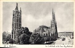 CPA Bordeaux La Cathedrale et la Tour Pey Berland 