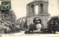 CPA Bordeaux Les Ruines du Palais Gallien III siecle 