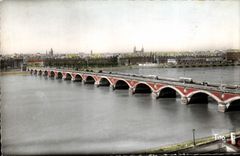 CPA Bordeaux Le Pont Facade du Quai Richelieu 