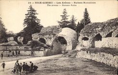 CPA Nice Cimiez Les Arenes Ruines Romanes Enfants