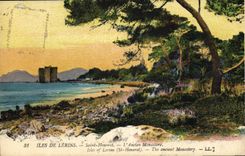 CPA Iles de Lerins Saint Honorat L'Ancien Monastere