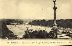 CPA Bordeaux Monument des Girondins par Dumilaire et la Place des Quinconces 