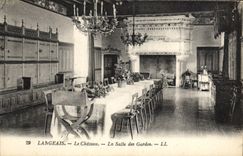 CPA Langeais Le Chateau La Salle des Gardes 
