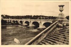 CPA Tours Le Pont de Pierre 