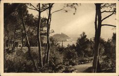 CPA Le Cap Ferrat Vu des Jardins de Saint Jean 