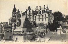 CPA Loches La Porte des Cordeliers et le Chateau Royal 
