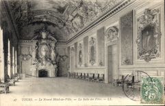 CPA Tours Le Nouvel Hotel de Ville La Salle des Fetes 