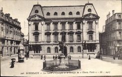CPA Bordeaux La Caisse d'Espargne et le Groupe de a Gloria Victis 