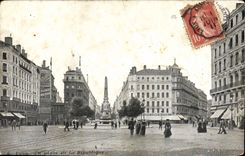 CPA Lyon la Place de la Republique 