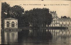 CPA Palais de Fontainebleau Etang aux Carpes et Pavillon de l'Empereur 