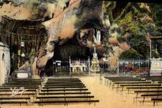 CPA Lourdes la Grotte Miraculeuse 