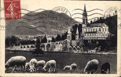 CPA Lourdes la Basilique et le Pic du Jer 