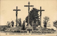 CPA Lourdes le Calvaire XII station Mort de Notre Seigneur 
