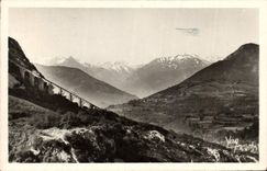 CPA Lourdes le Viaduc du Pic du Jer et les Montagnes 