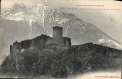 CPA Les Hautes Pyrenees Argeles Chateau de 
