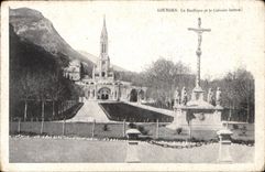 CPA Lourdes la Basilique et le Calvaire Breton 