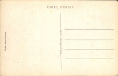 CPA Lourdes L'Esplanade les Rampes et la Basilique 