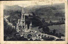 CPA Lourdes La Basilique vue de Rade 
