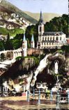 CPA Lourdes La Basilique et la Grotte miraculeuse 