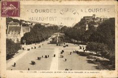 CPA Lourdes L'Esplanade le Fort vue de la Terrasse de la Basilique 