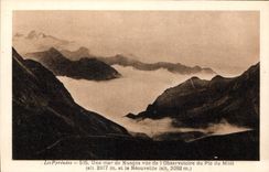 CPA Les Pyrenees Une mer de Nauges vue de l'Observatoire du Pic du Midi 