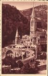 CPA Lourdes La Basilique vue de cote 