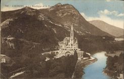 CPA Lourdes La Basilique et la Gave 