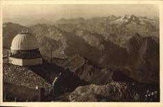 CPA La Douce France Les Pyrenees Pic du Midi de Bigorre l'Observatoire et le Mont Perdu 