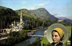 CPA Lourdes vue generale sur la Basilique et le Gave de Pau 