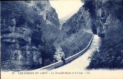 CPA Les Gorges du Loup La Nouvelle Route et le Loup 