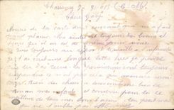 CPA Un Baiser est a lui seul poeme que l'on peut traduire en deux mots je t'aime Femme