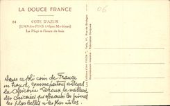 CPA La Douce France Cote d'Azur Juan les Pins Alpes Maritimes La Plage a l'heure du bain 