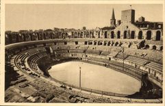CPA Arles Bouches du Rhone vue generale de l'Interieur des Arenes 