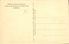 CPA Arles Bouches du Rhone Cloitre de St Trophime et Clocher de la Cathedrale 