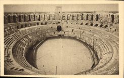 CPA Arles Interieur des Arenes 