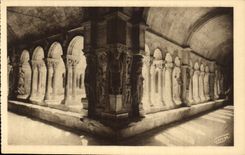 CPA Arles Cloitre St Trophime les Galeries XII siecle 