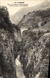 CPA Les Pyrenees Le Gouffre du Pont Napoleon Route de Luz a Gavarnie 