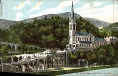 CPA Lourdes La Basilique vue de cote