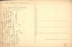 CPA La Douce France Arles Bouches du Rhone Les Arenes 