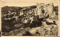 CPA Les Baux Bouches du Rhone Ensemble des Ruines de l'Ancien Hopital Saint Blaise et du Chateau des
