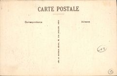 CPA Arles Cathedrale Saint Trophime La Cloitre et Puits 