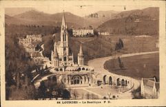 CPA Lourdes La Basilique 