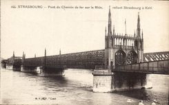CPA Strasbourg Pont du Chemin de fer sur e Rhin reliant Strasbourg a Kehi 