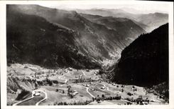 CPA Col des Aravis La Route vers la Glettaz et la Vallee de l'Arondine 