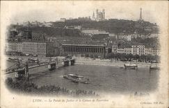 CPA Lyon Le Palais de Justice et le Coteau de Fourviere Bateau