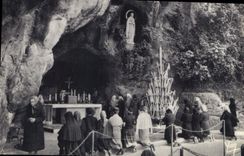 CPA Lourdes La Grotte miraculeuse 