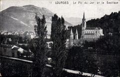 CPA Lourdes Le Pic du Jer et la Basilique 